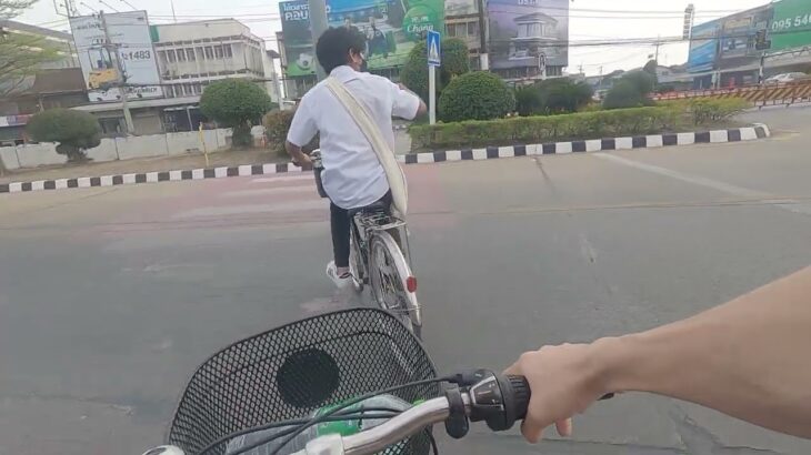 タイの交差点を自転車で渡る【タイ旅2023】旅動画