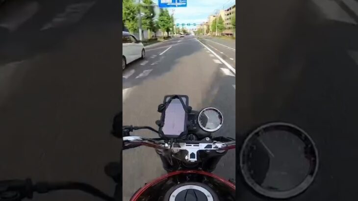 バイクに乗ったけど信号待ちすると溶けそうになりますメッシュジャケット買ってから直射日光は避けられるので走るとマァマァ涼しさを感じる購入して良かったです！男は黙ってKAWASAKIバイク！#Z900RS