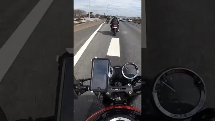 バイク仲間と中央高速を走ってたらカッコエエ車ハコスカを発見！石川Pでイップク珈琲タイム！#バイク好きな人と繋がりたい#バイク大好き#バイクの日#バイクツーリング#バイク旅#バイク乗り#Z900RS